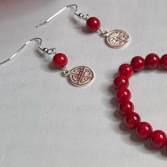 New Bracelet & Earring Set - Picture 4 of 8